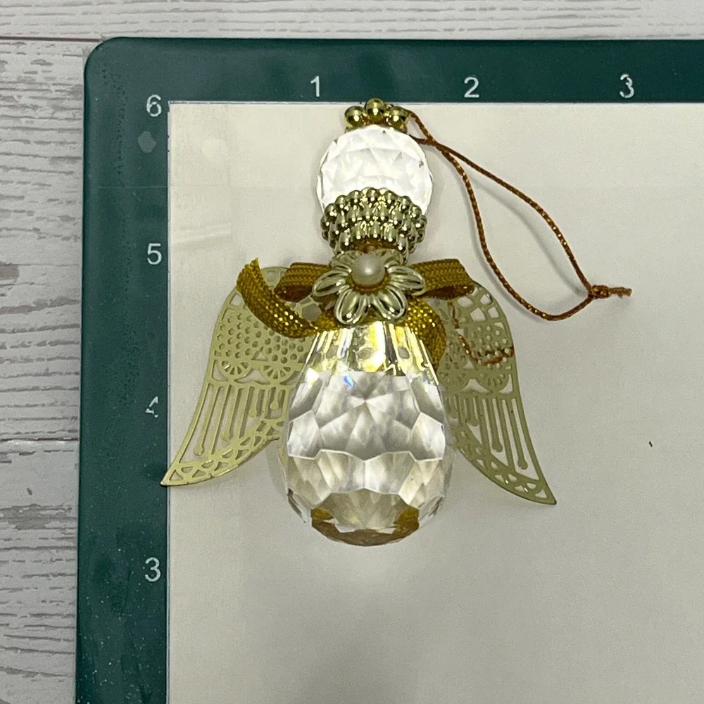 Avon Angelic Reflections Crystal‎ Ornament Gift Collection with Box